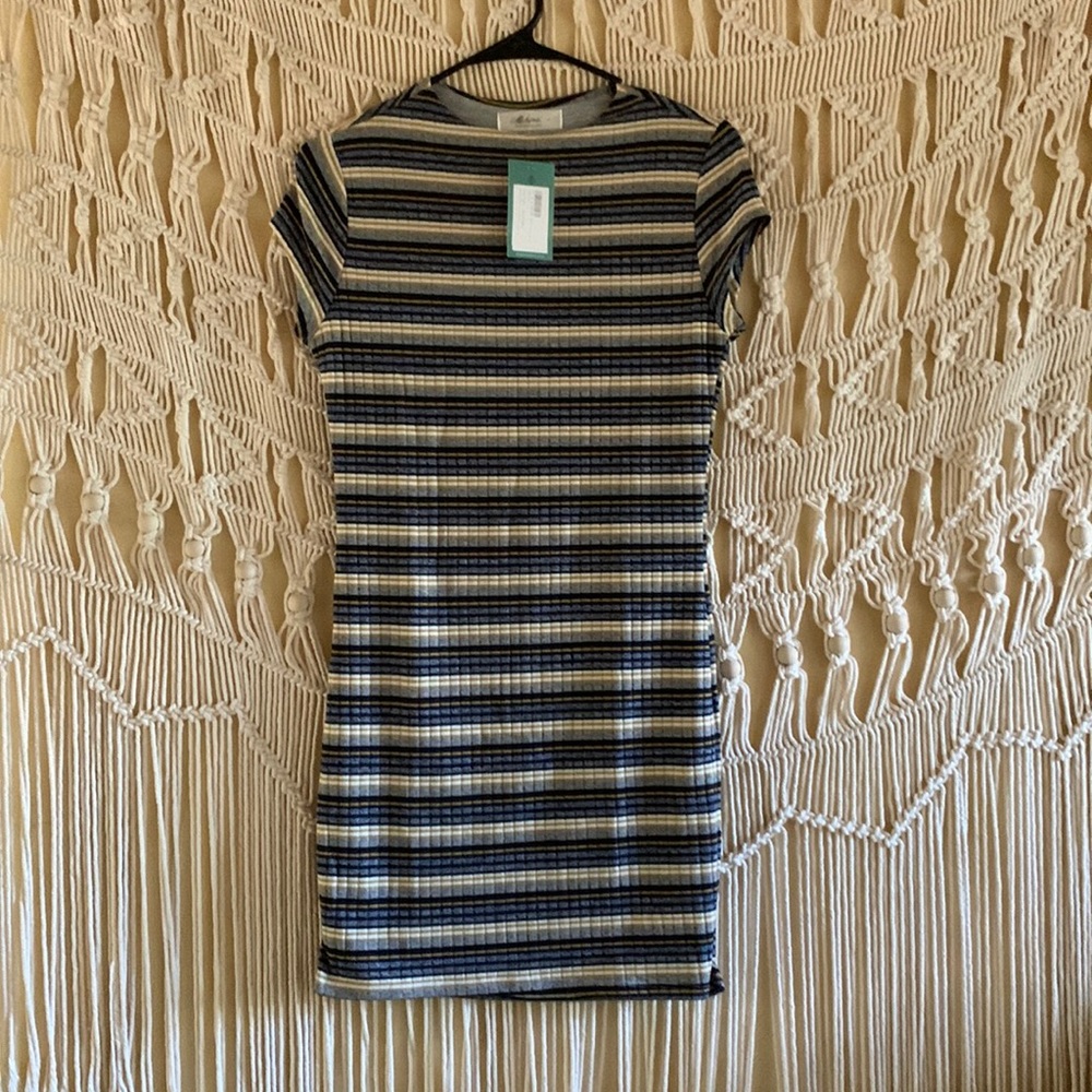 Mahina Ribbed Knit Dress Lg NWT